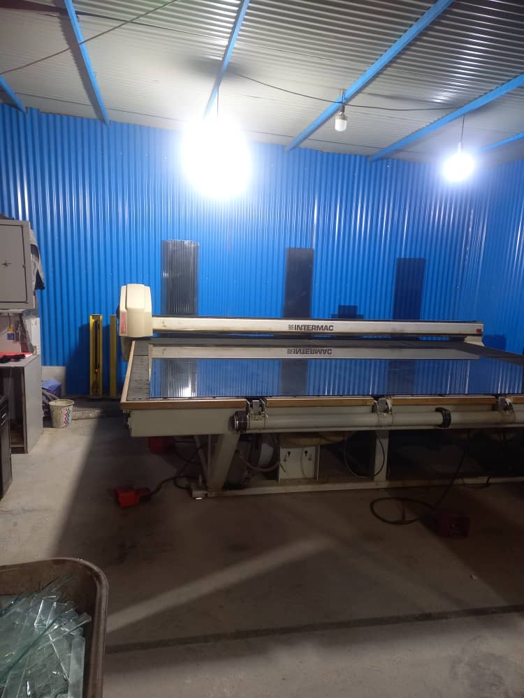 مجتمع شیشه و آینه گلدوست در ساری