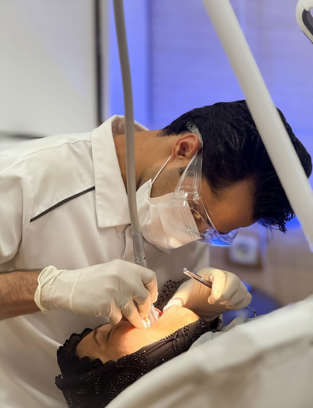 مطب دندانپزشکی دکتر علی عبداله زاده در آبادان