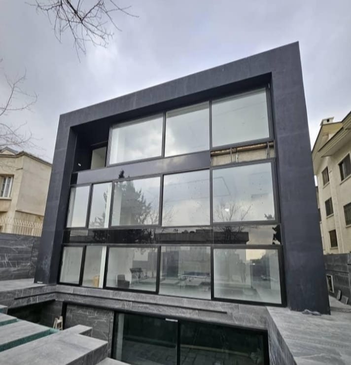 نصب و تعمیر شیشه سکوریت و جک پارکینگ آریا درب طاهری در گیلاوند دماوند