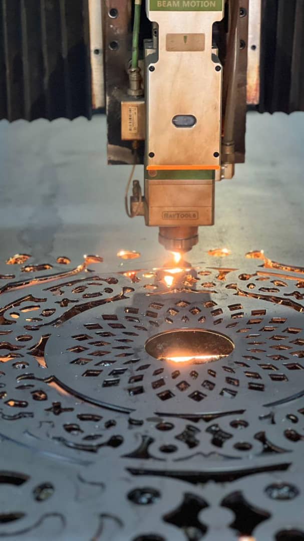 خدمات برش لیزر سی ان سی قشم سی ان سی کریمی در قشم