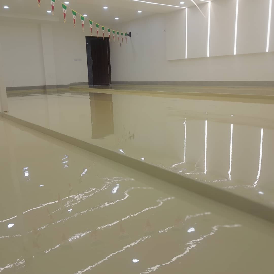 اجرای کفپوش اپوکسی صنعتی آنتی استاتیک آنتی باکتریال زارع در شیراز