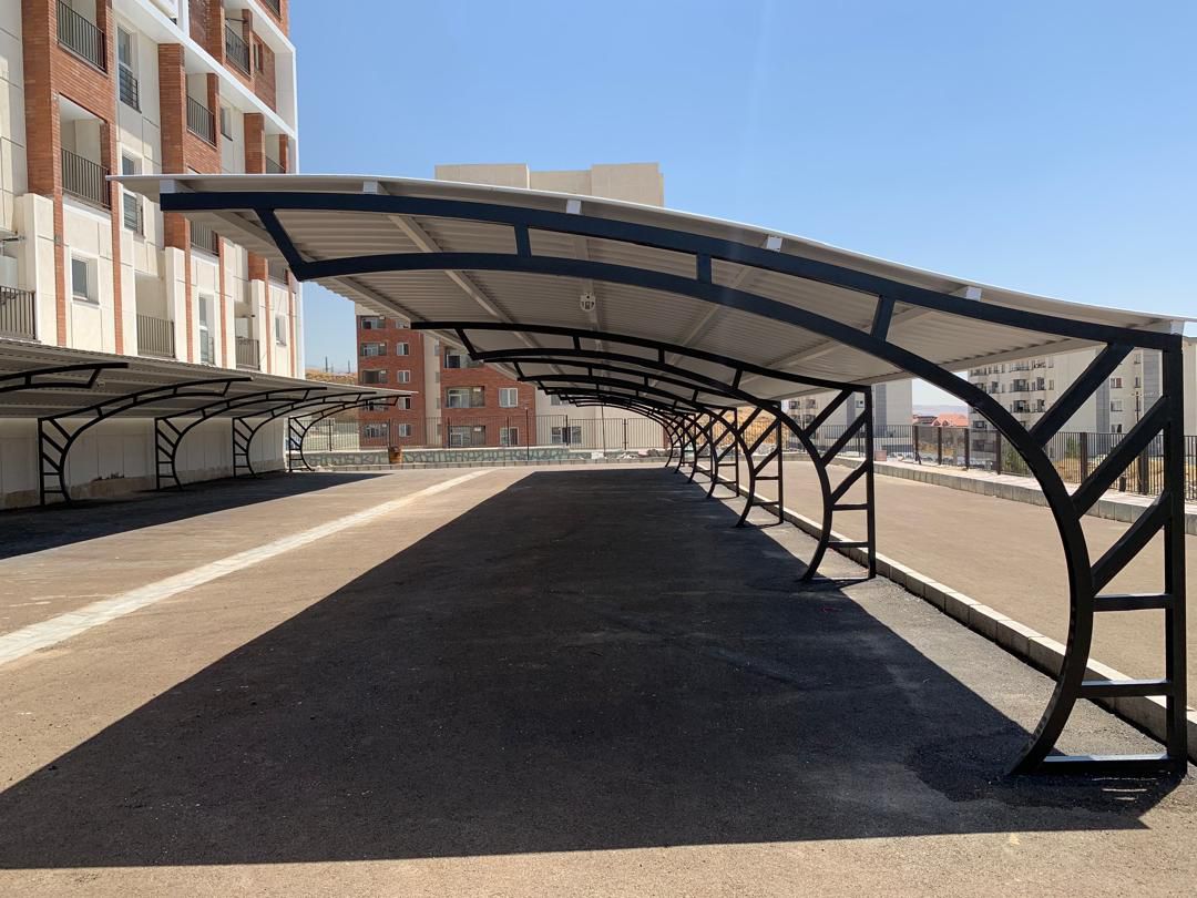 سایه سازان پلیمر طراح و تولید کننده سایبان پارکینگ UPVC در تهران