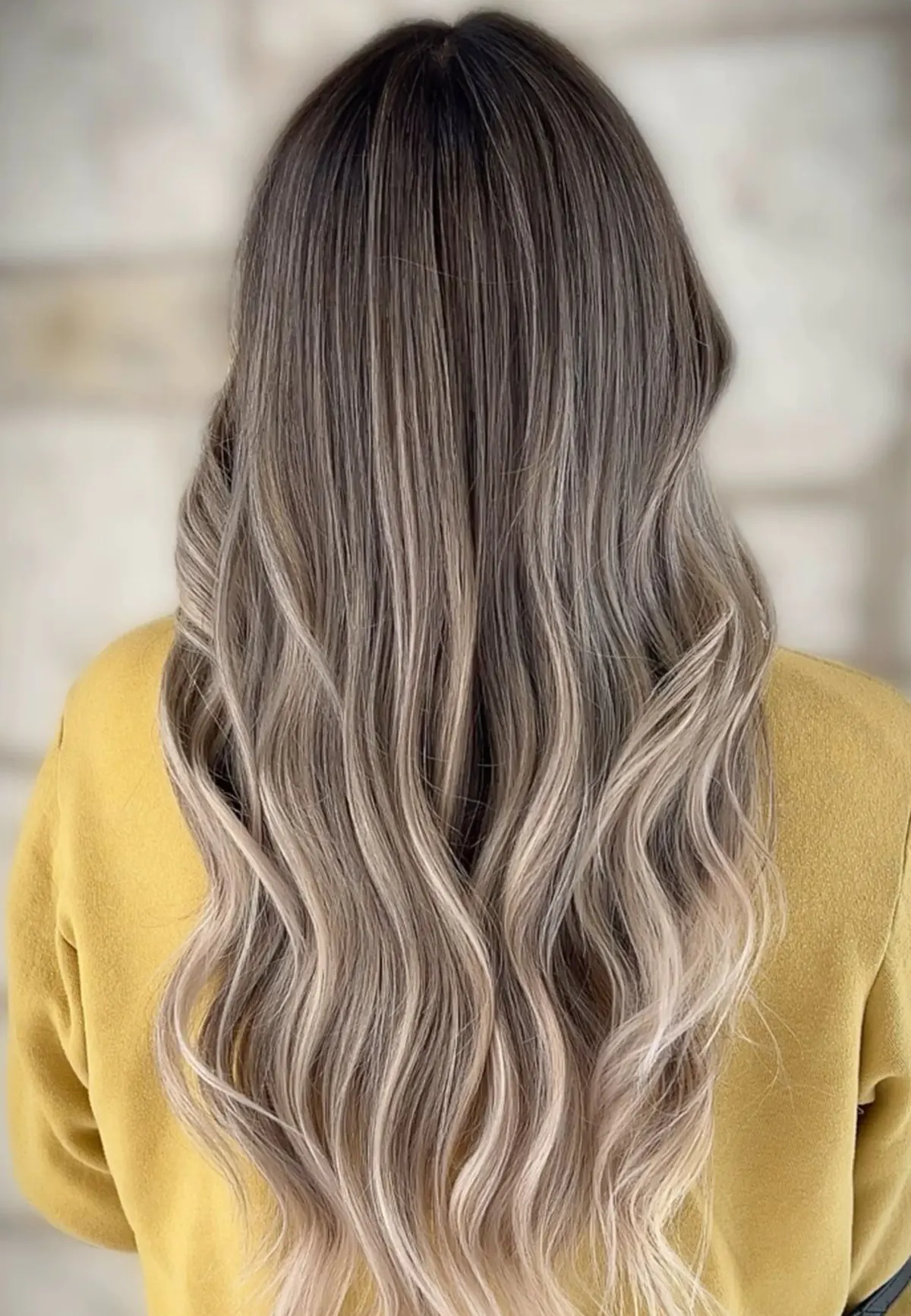 آموزشگاه مراقبت زیبایی تارا در دره گرم خرم آباد