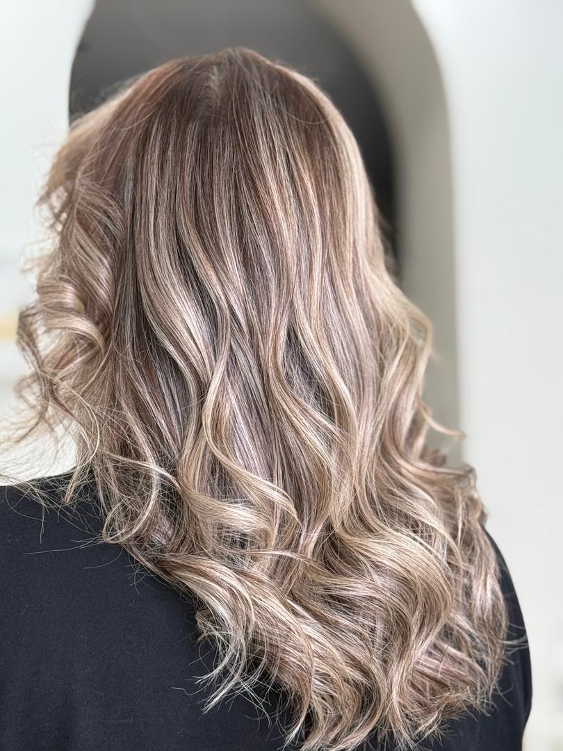 مرکز تخصصی رنگ و لایت مهان در بوشهر