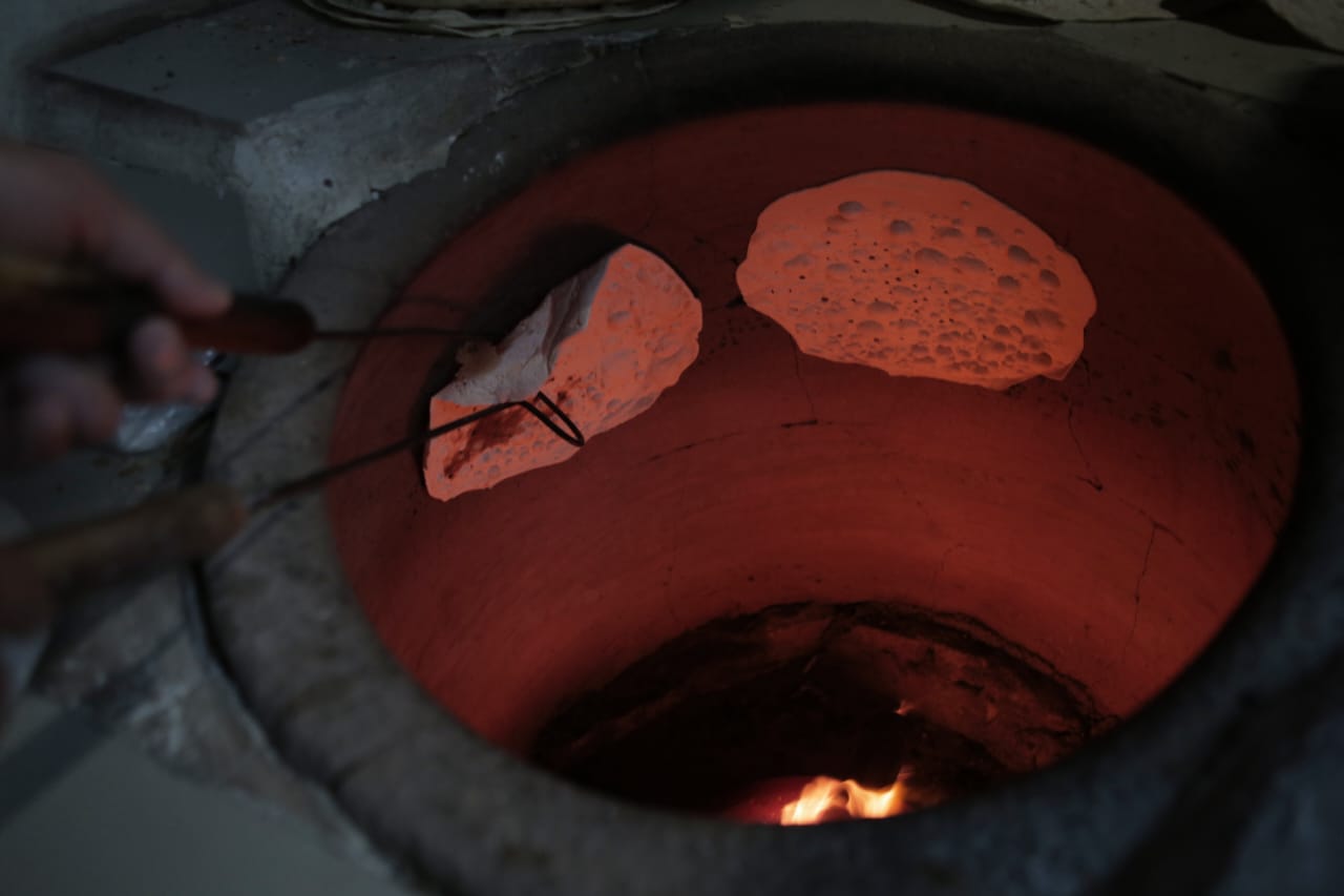 صبحانه سلف سرویس باغ پدری در کرج