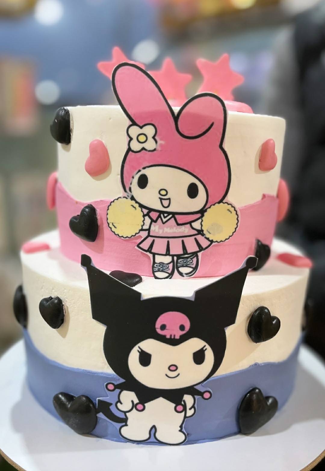 شیرینی سرای کالین در اردبیل