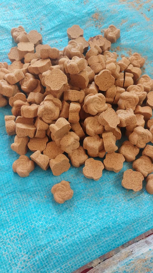 تولید و پخش عناب و حبه عناب زرکار در بیرجند