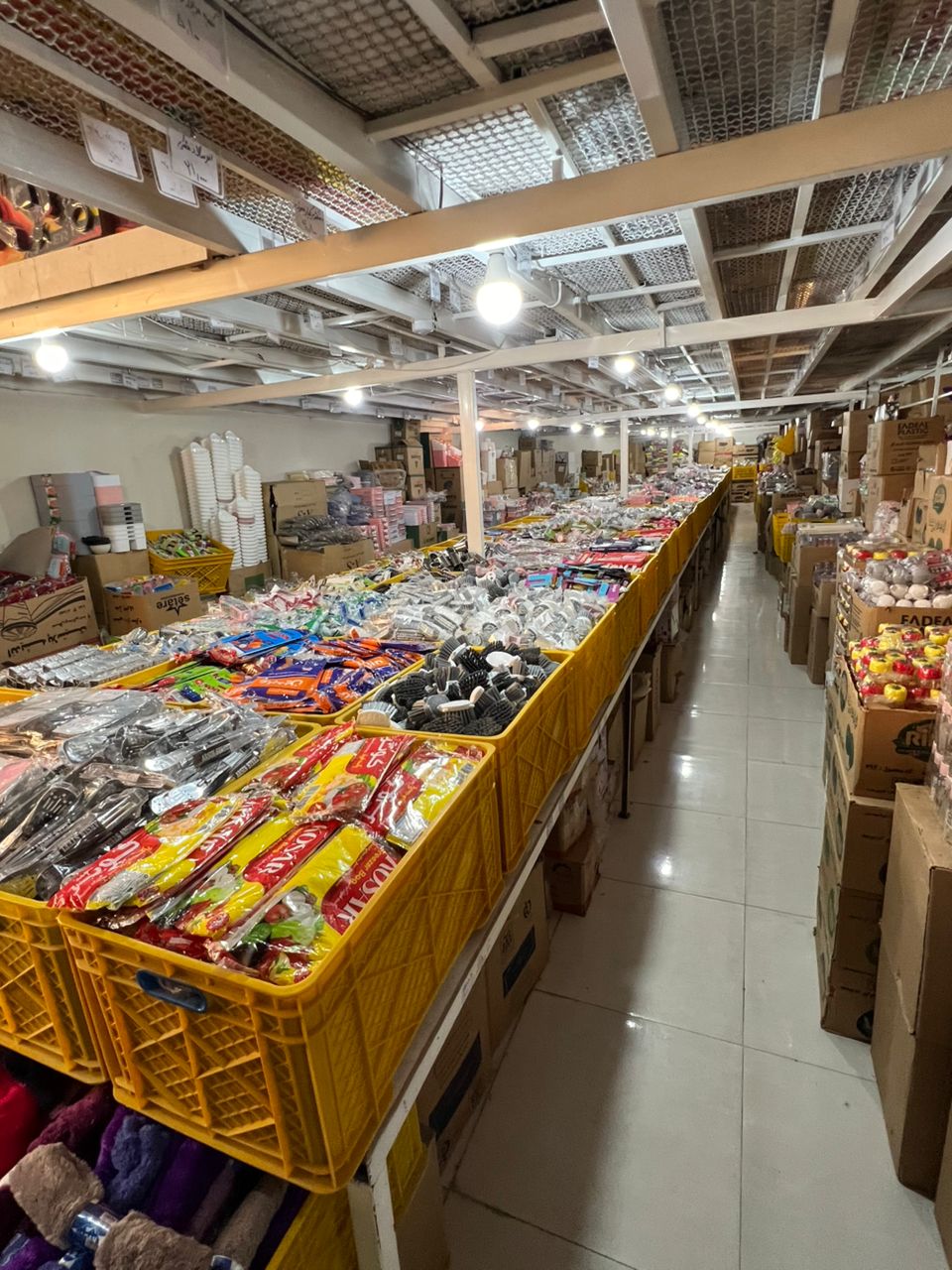 فروشگاه لوازم آشپزخانه و پلاسکو ابوطالبیان در همدان