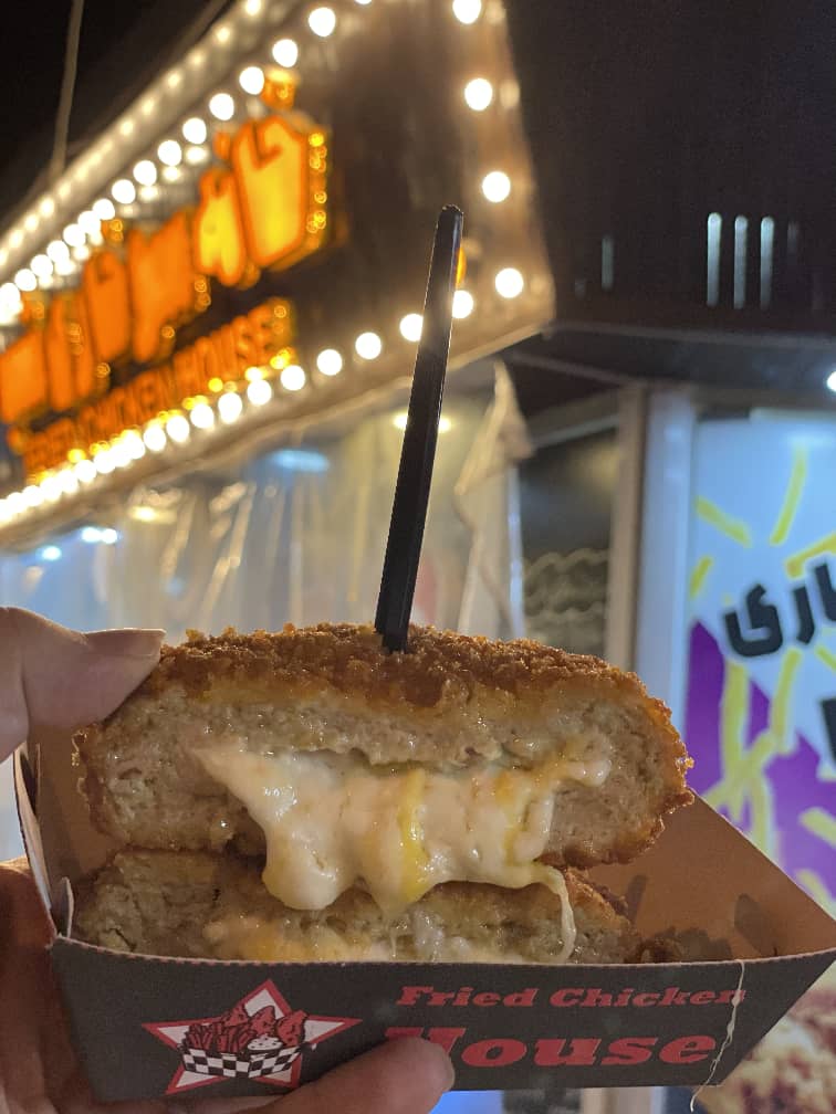 فست فود خانه سوخاری شب در گلپایگان اصفهان