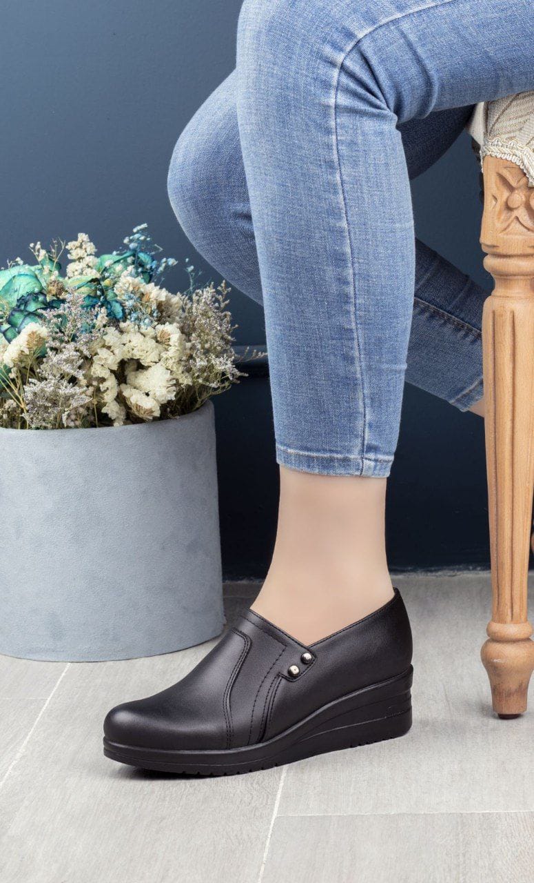 تولید و پخش کفش زنانه نوین گام صابریاحقی در همدان