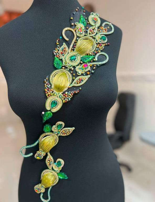 آموزشگاه خیاطی تزئین لباس آمیتیس در نصف راه تبریز