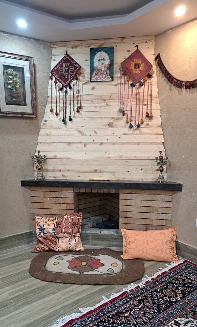 اقامتگاه بومگردی باغ گیلاس در آشخانه