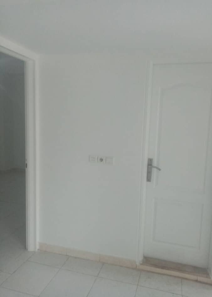 نقاشی ساختمان شقایق در کرج