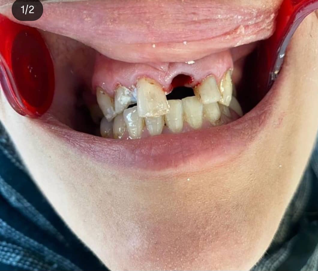 لابراتوار پروتزهای دندانی آرمان سلامت در بوکان