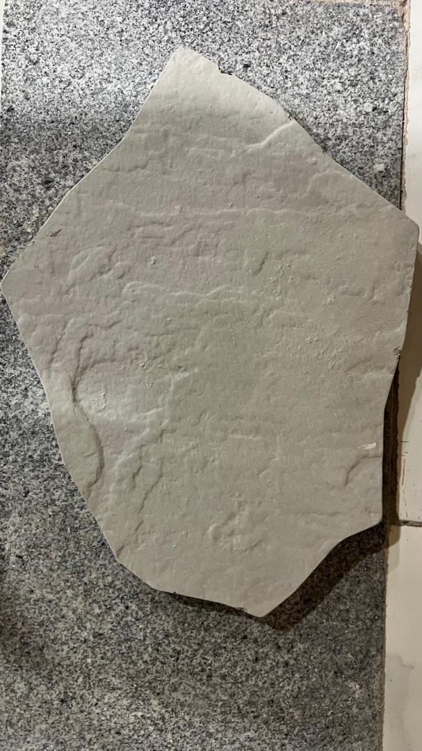 تولید پیورس و جدول و بلوک فرش آدینه در  قشم