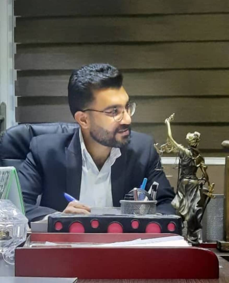 وکیل پایه یک دادگستری مهران درزبان در بندرعباس