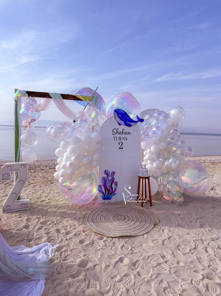 اجرای دیزاین یات و دکورهای ساحلی با مدیریت سارا وطن خواه در کیش