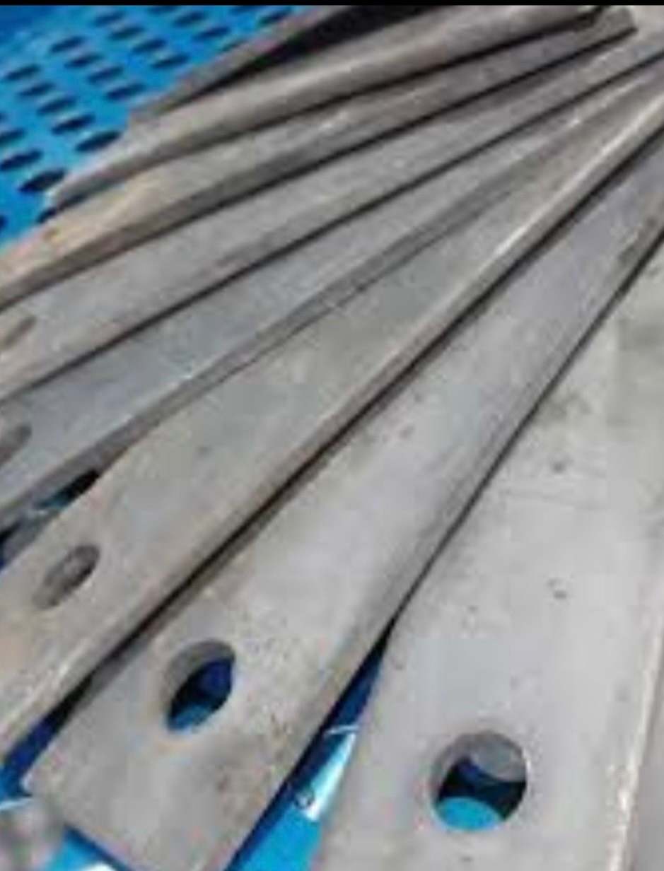 طراحی و تولید قطعات ماشین آلات دام و طیور ستوده زاده در کرج