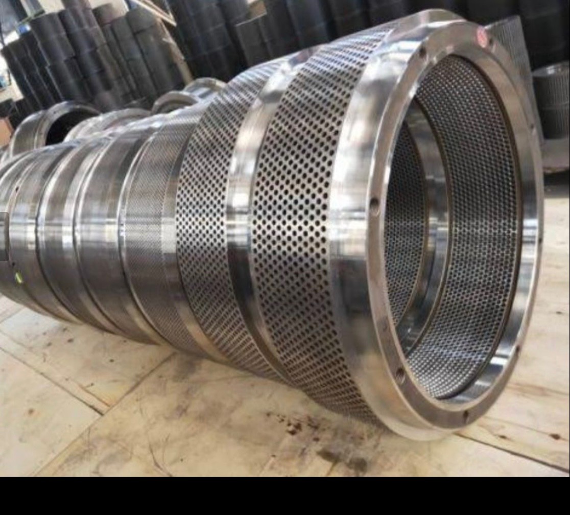 طراحی و تولید قطعات ماشین آلات دام و طیور ستوده زاده در کرج