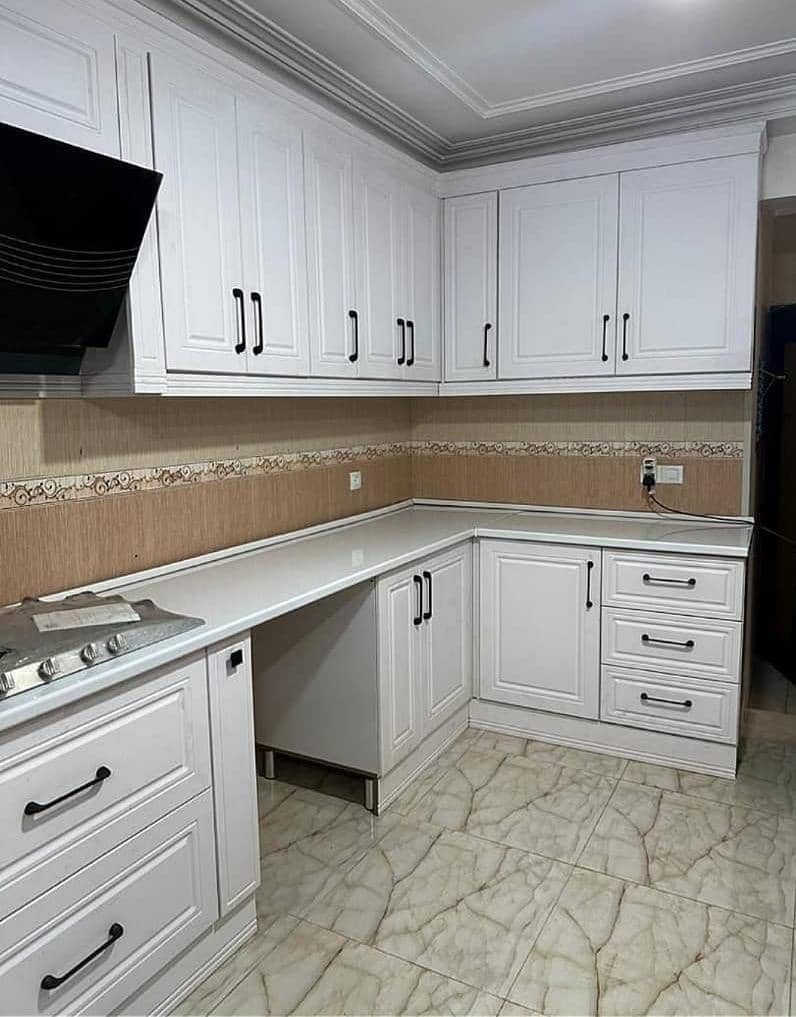 فروش کمد و کابینت پیش ساخته به مدیریت پناهنده در اصفهان