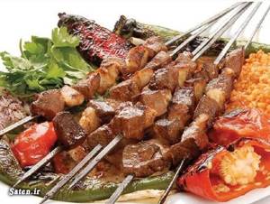 کبابی و جگرسرای صدرا با نان داغ در تبریز