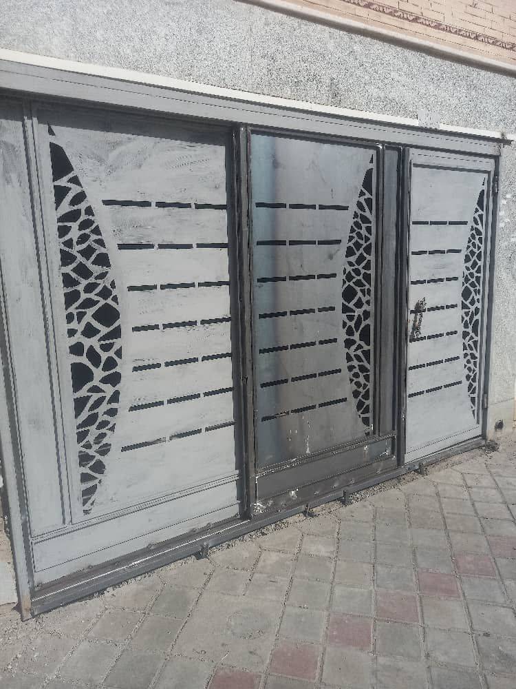 جوشکاری درب و پنجره فلزی نصیری در اصفهان