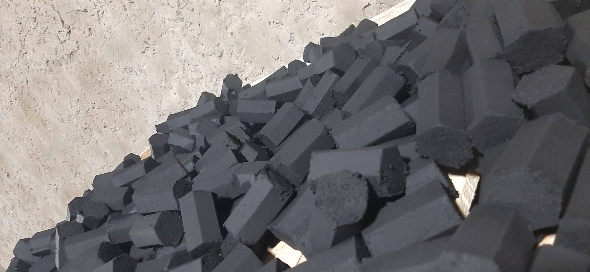 تولید و پخش ذغال نارگیل و کربن پوسته پسته کوکو شاهین در اصفهان