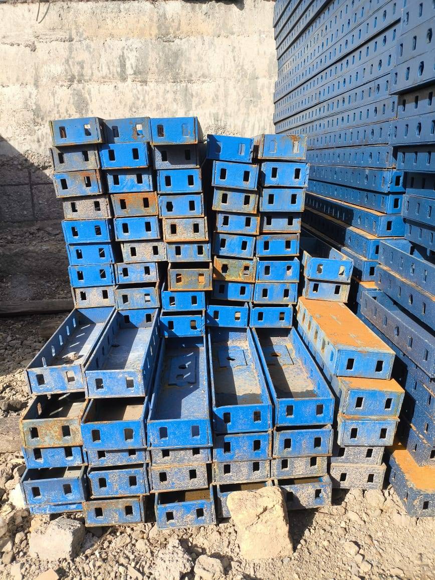 فروش و اجاره قالب های فلزی بتن و پلیمری آراز در اهواز