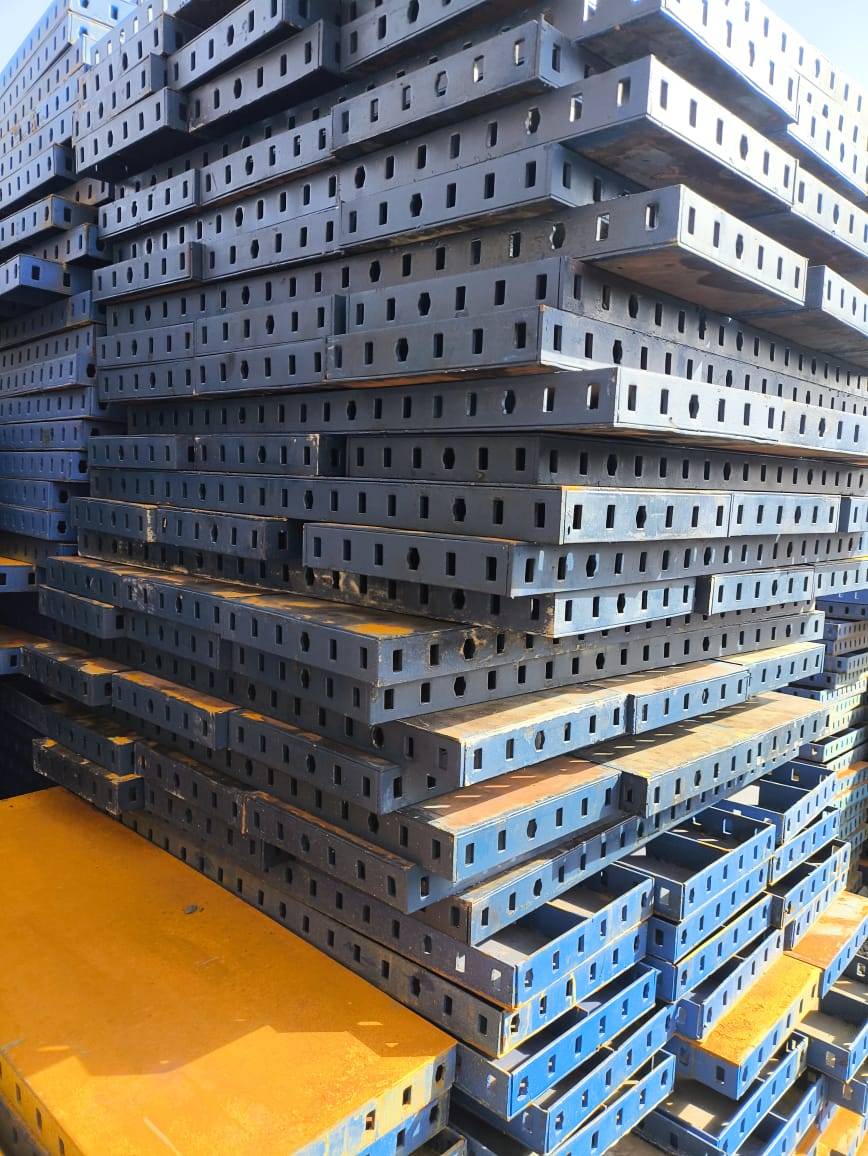 فروش و اجاره قالب های فلزی بتن و پلیمری آراز در اهواز