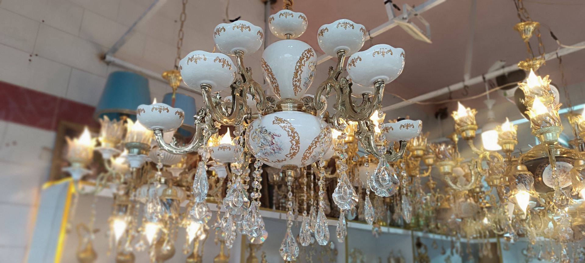 تولید و فروش لوستر برنزی و کریستالی آنیل در نظرآباد