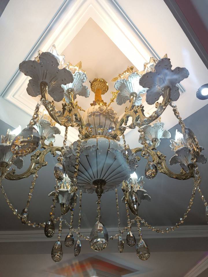 تولید و فروش لوستر برنزی و کریستالی آنیل در نظرآباد