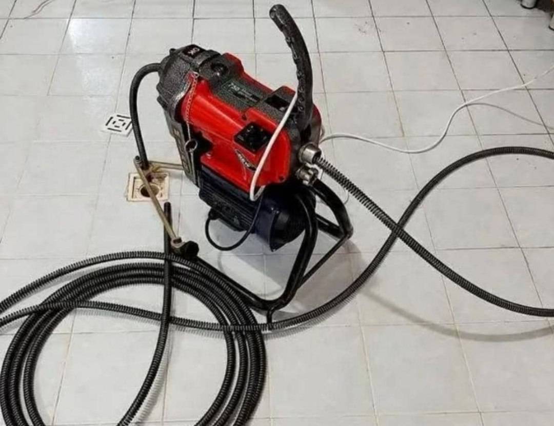 خدمات لوله بازکنی و تاسیسات وحید قربانی در مشهد