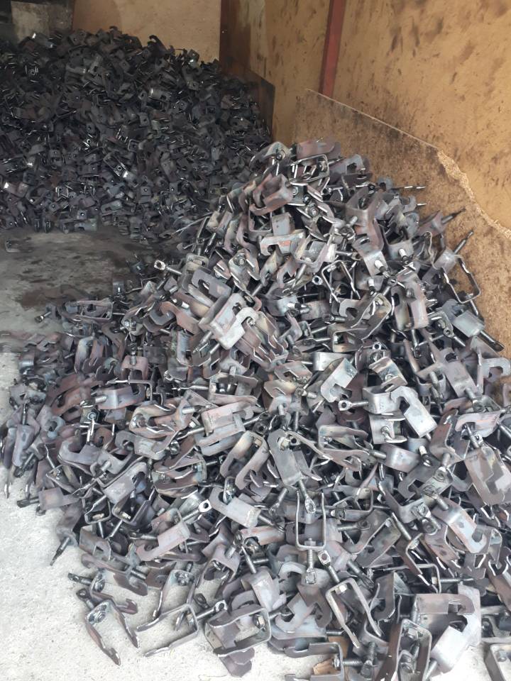 پخش عمده قالب فلزی و جک تختی آذرصنعت رضایی در جنوب غرب تهران