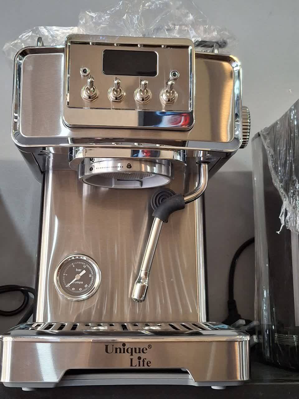 کافه صبحانه برکه در کرمان