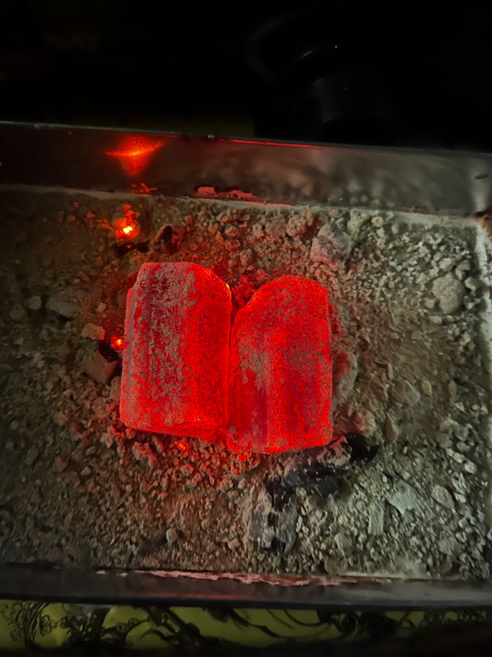 تولید و صادرات زغال حبه ای میثم سدیدی در جویبار