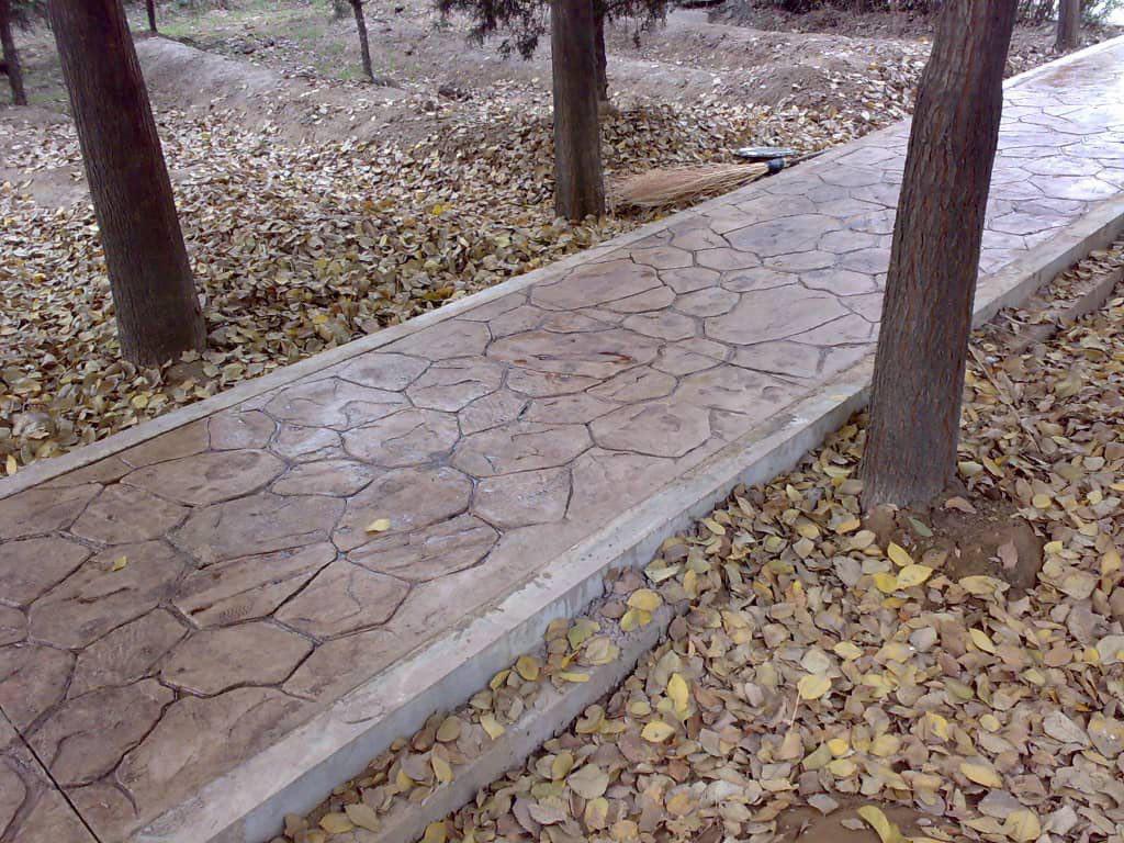 اجرا و تولید کفپوش صنعتی و افزودنی بتن آراک سازه کیهان در رشت