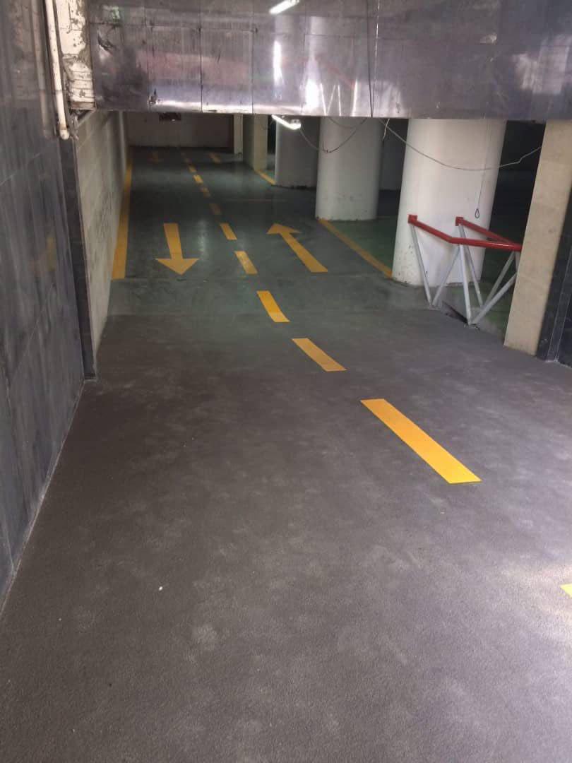 اجرا و تولید کفپوش صنعتی و افزودنی بتن آراک سازه کیهان در رشت