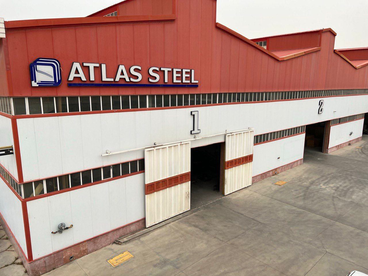 اجرا و تولید کفپوش صنعتی و افزودنی بتن آراک سازه کیهان در رشت