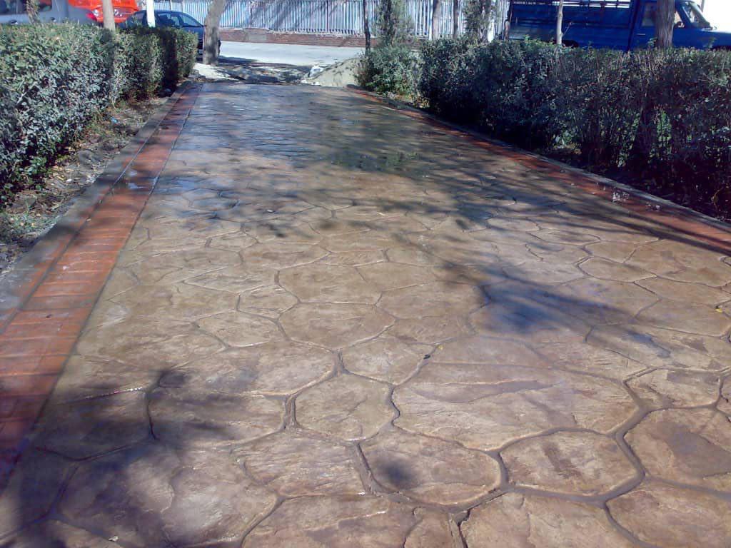 اجرا و تولید کفپوش صنعتی و افزودنی بتن آراک سازه کیهان در قم