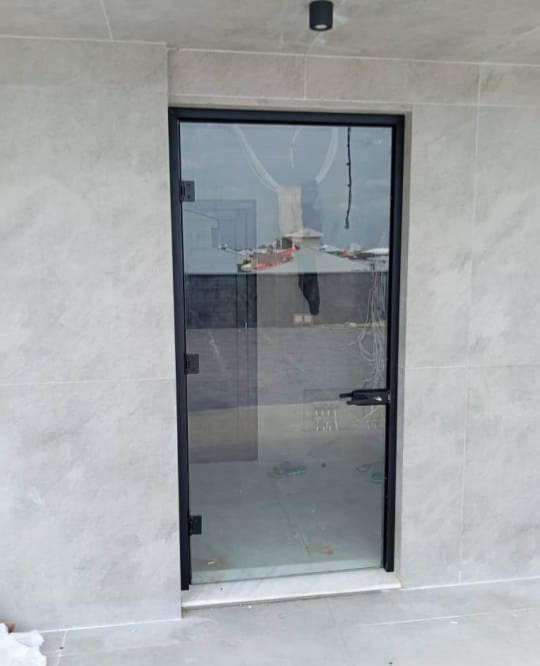 تولید و پخش پنجره upvc و شیشه دوجداره بازرگانی اشکانی در دزفول