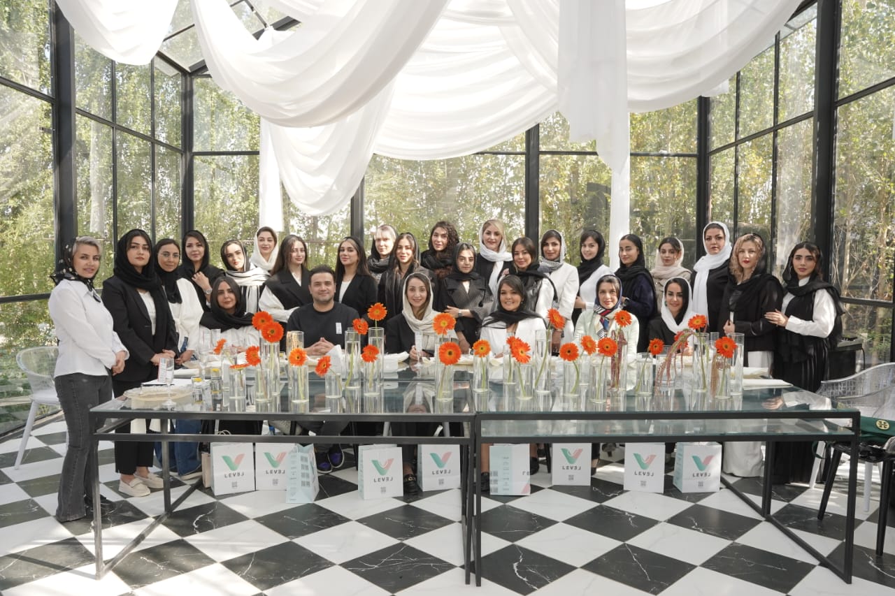 آکادمی مراقبت زیبایی سیب سرخ به مدیریت نازنین خلخالی در قزوین