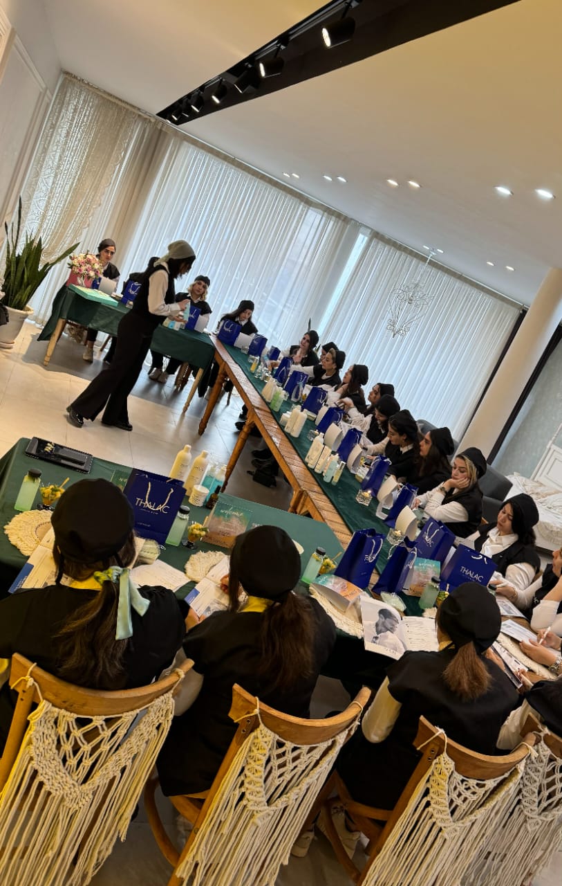 آکادمی مراقبت زیبایی سیب سرخ به مدیریت نازنین خلخالی در قزوین