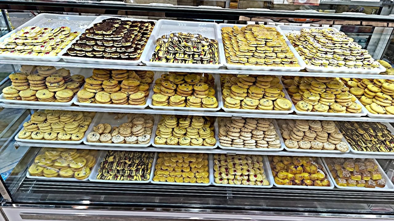 شیرینی نارمک در گندمان