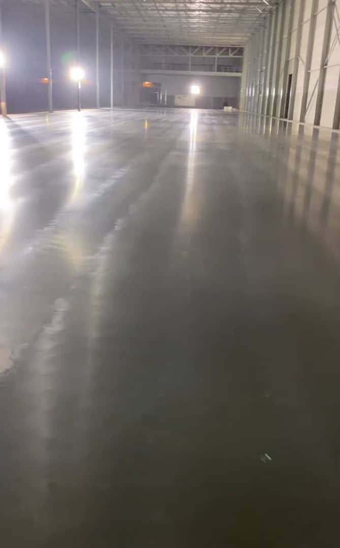 اجرای کفپوش اپوکسی صنعتی عمران صنعت سازان SARAL در بندرعباس