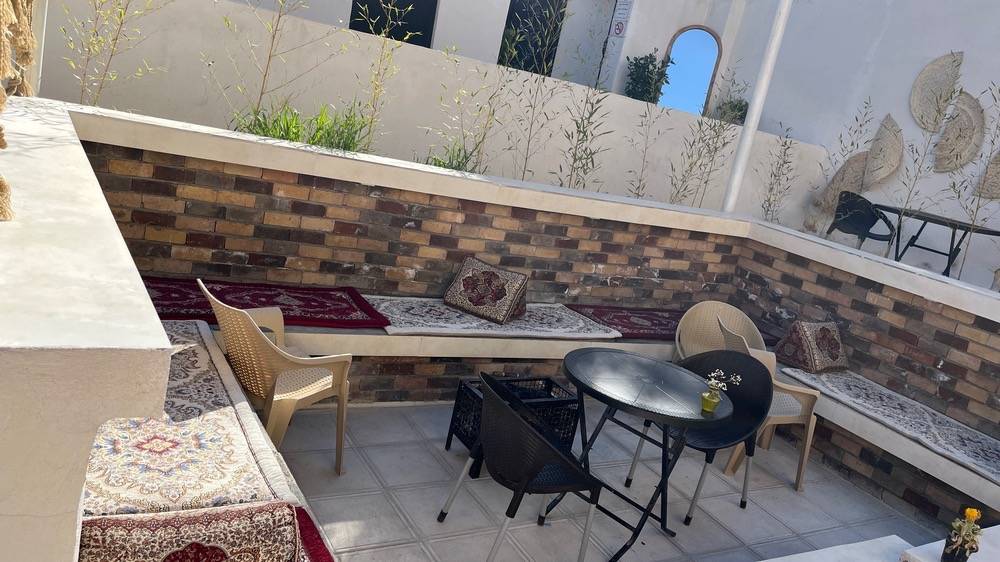 کافه فست فود دارنگ در جهرم