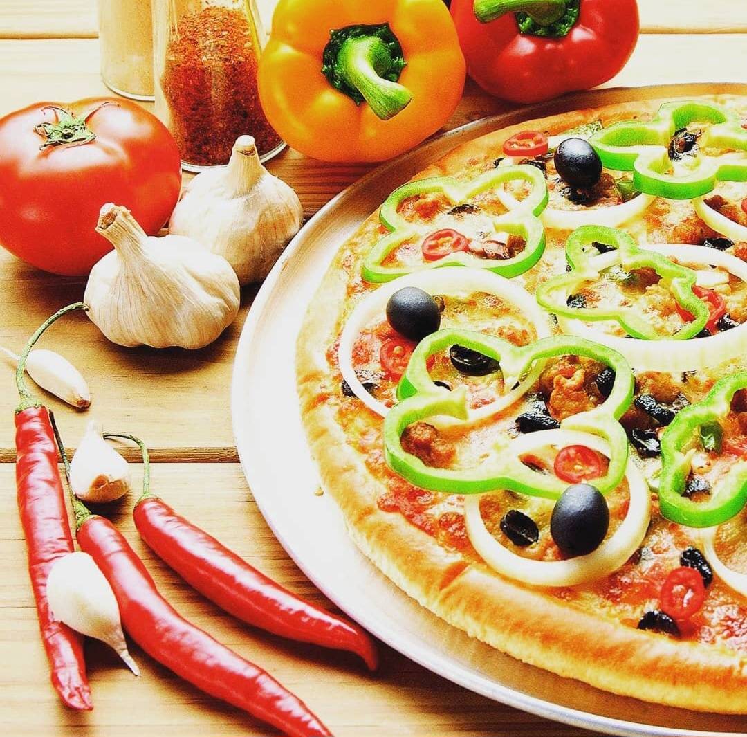 پیتزا ساندویچی آفتاب سبحان در مشگین شهر