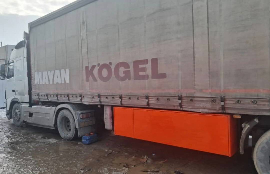 جعبه ترانزیت و تریلی صمدزاده در تبریز