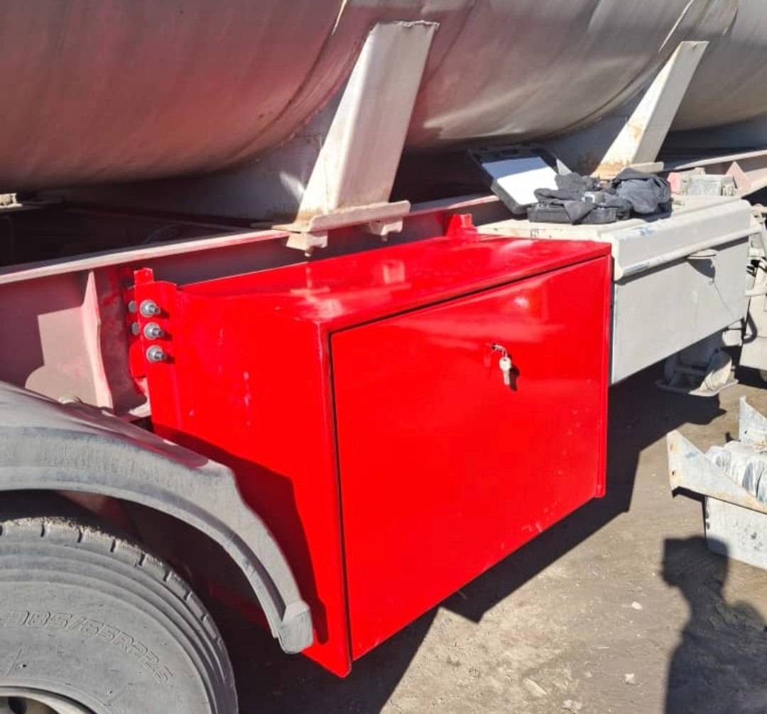 جعبه ترانزیت و تریلی صمدزاده در تبریز