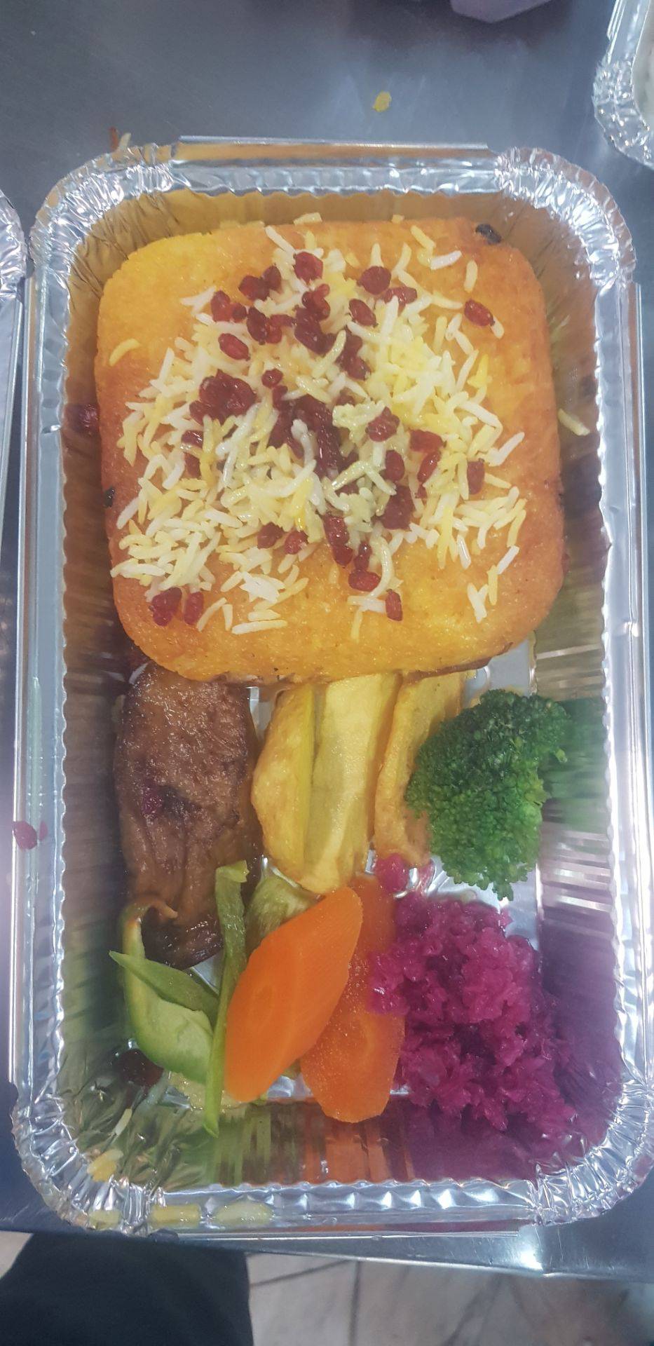 تهیه غذای خانگی آقاجون در کالج تهران