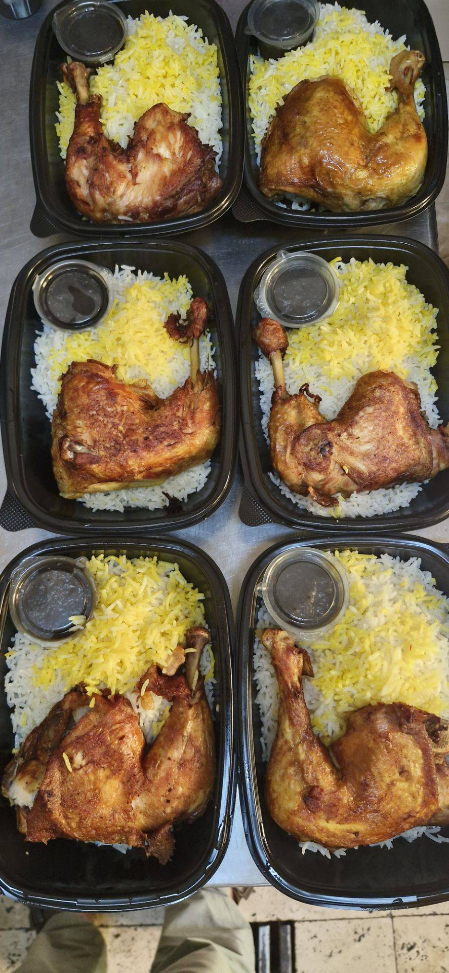 تهیه غذای خانگی آقاجون در کالج تهران